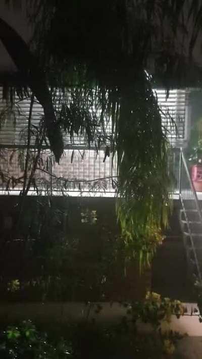 brisbane queensland 19° getting heavier and colder AWW YES