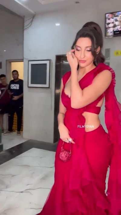 Arabian slut has even managed to whoreify our traditional dress