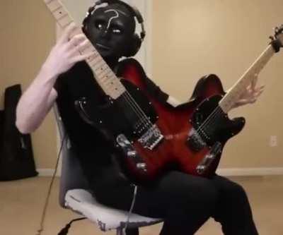 Never seen a guitar like this crd:TheDooo