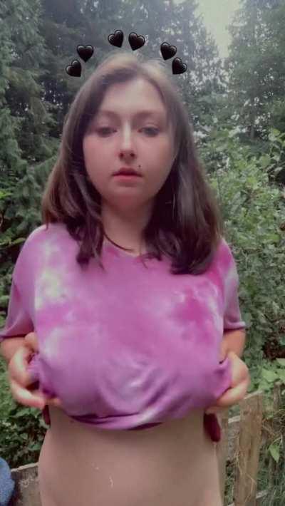 You just gotta drop, bounce, and shake em sometimes 🥰