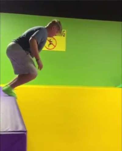 That Man's Knees are no more