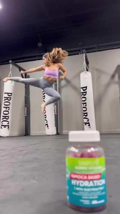 Karate champ Jewelianna