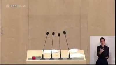 Austrian Politician Collapses, sign language translation at its finest