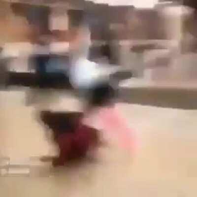 No entendi nada solo lo vi en Discord y me dio risa