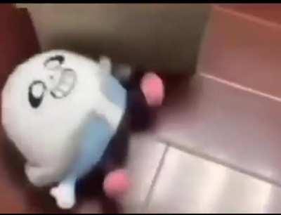 The funniest video to my beyond broken sense of humor also link to original vid in the comment