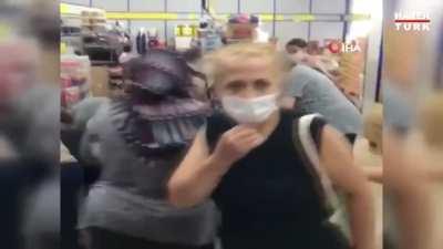 İzmir'de 30 kuruşluk kavanoz kapağı izdihamı