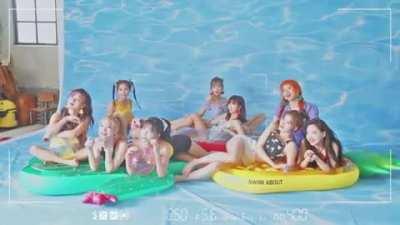 Twice - Jihyo, Dahyun, Mina, Sana And Nayeon