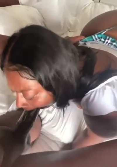 Go fuck a thick girl’s face today