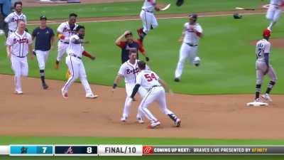 [Highlight] Braves pitcher, Max Fried, walks off the Marlins in extra innings.