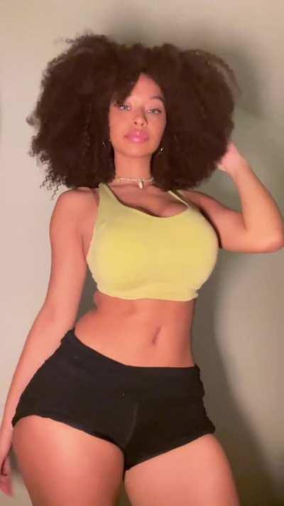 be.fiya 🐝 🔥 
after workout💪🏽:)