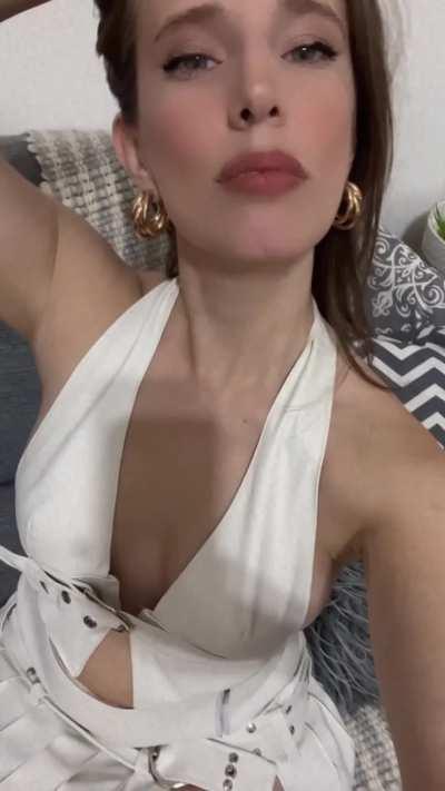 What's more distracting than my eyes?