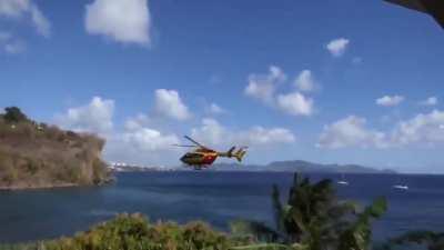 Helicopter accidentally flies into power lines during rescue mission exercise (France, April. 3, 2019)