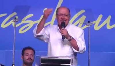 O teatrinho das tesouras