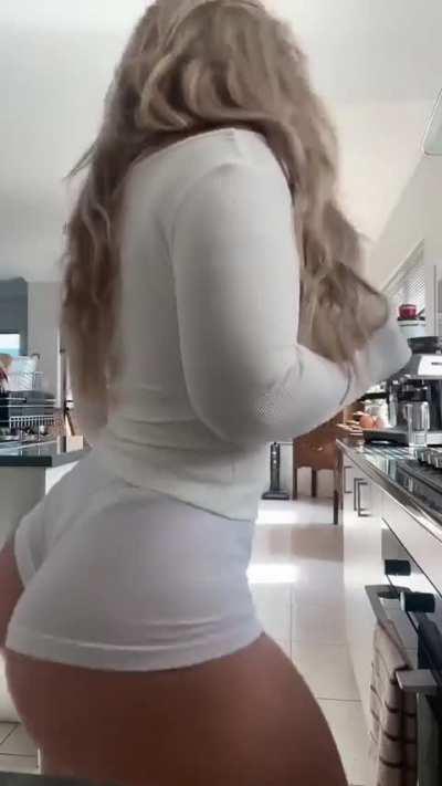 Don't know her but she's got it!!!