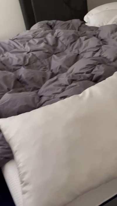 anyone need a step sis 😏