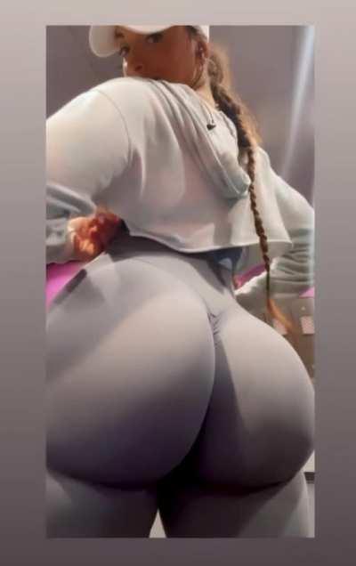 Would you fuck me at the gym?