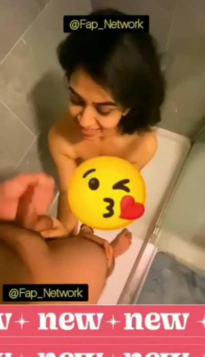 🥵Most Requested Snapchat Beauty💕 Exclusive 9 Video's Getting her A$$ Slapped ,Taking C*mShot on Face ,Riding ,D!ldo in her Pssy & Shouting 