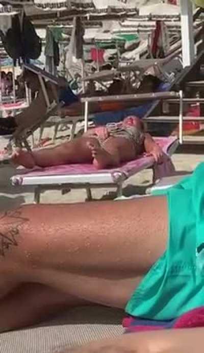 I didn't know Christina had her cast off. Looks like she is practicing her wipe.