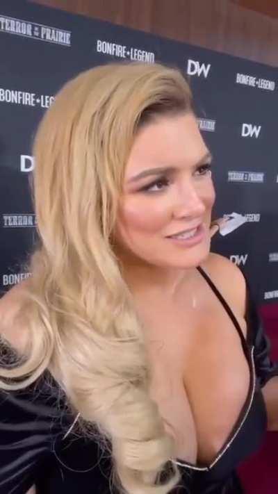 she knew what she was doing wearing that outfit