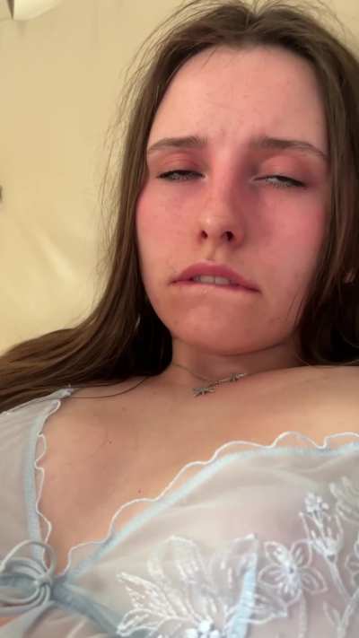 Feel my throat, Daddy