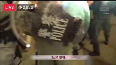 Extended version of Legislator Roy Kwong's arrest. Press is pepper sprayed at the end