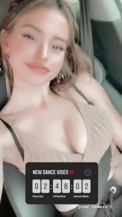 I luv her new outfit 😍😍