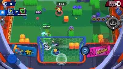 incase you can’t tell, i rejoined my game after i exited the app. you can see that i am controlling the the movement, but the bot is still controlling the shooting.