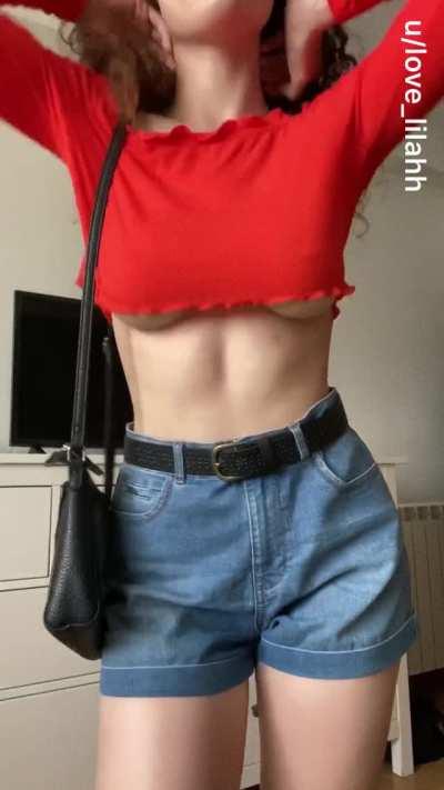 Being 5'1 I admit that sometimes reaching top shelves can be hard but I try to make it a little more fun by wearing this top.. ;)