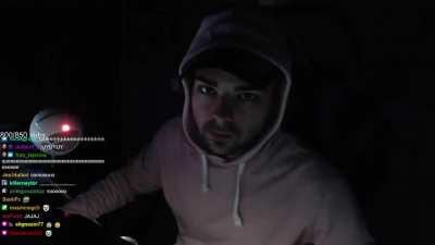 Os agrado ahora? 👿