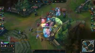 How to escape certain death as Yuumi