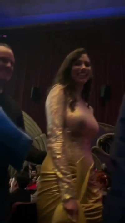 Grace Caroline Currey - Bouncy and Perky