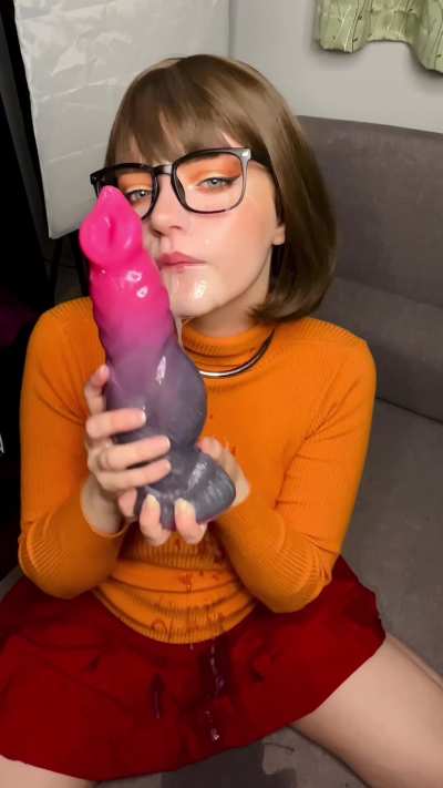 Velma loves werewolf cock 