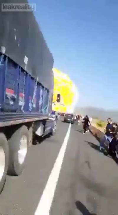 Let's run to see what's happening there.... oh shit, go back!