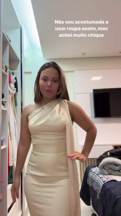 Bruna Lohaine safada gostosa boa de curva, que crente rabuda muito sensual de corpo