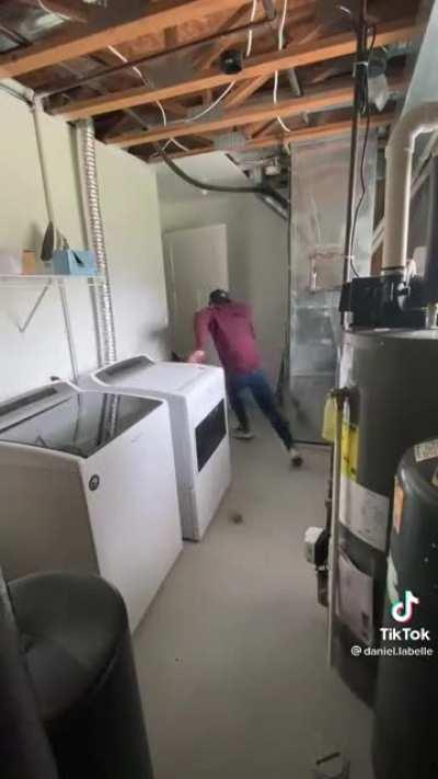 Pewdiepie avoiding controversies this year be like