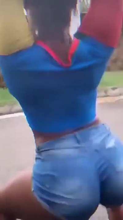 y’all getting a lap dance?