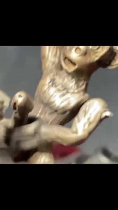 This tattoo machine.