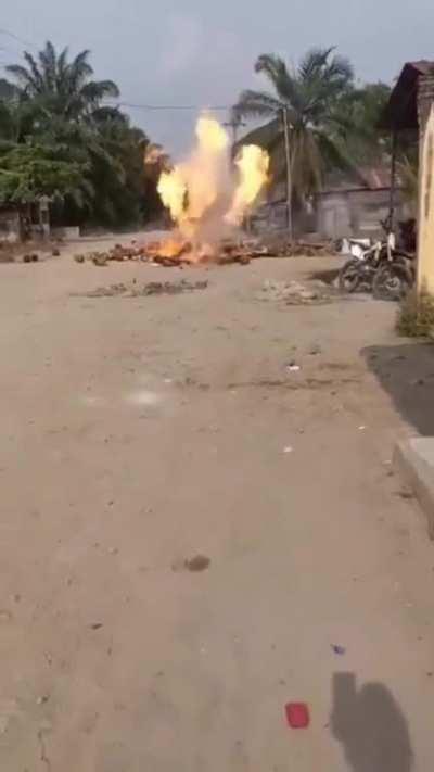 WCGW Transporting gas cylinders