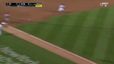 [Highlight] [Highlight] Luis Matos tries to deke Brandon Nimmo on a Tommy Pham bloop to right completely whiffs and Nimmo scores from first.