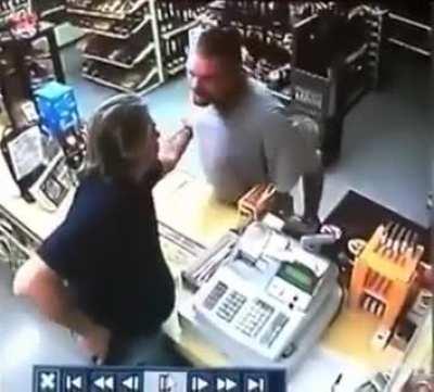 Robber pulls gun, clerk is faster