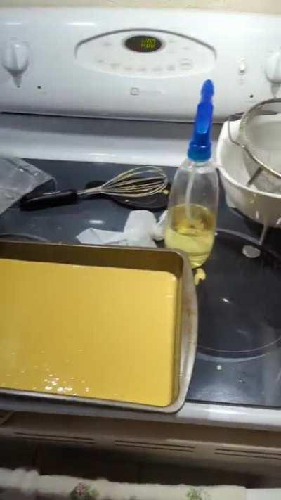 How to bake a cake the correct way!