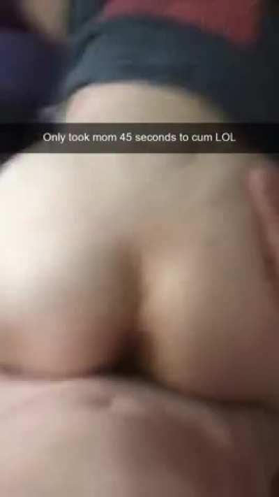 Son (22) makes mom (39) tap out after confronting her about incest porn on her computer