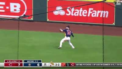 [Highlight] Elly De La Cruz RBI single in the 10th inning on the 9th pitch of the at-bat.