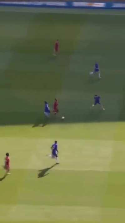 Talk about a man with 8 lungs🏆🔥🔥N'golo Kante❤