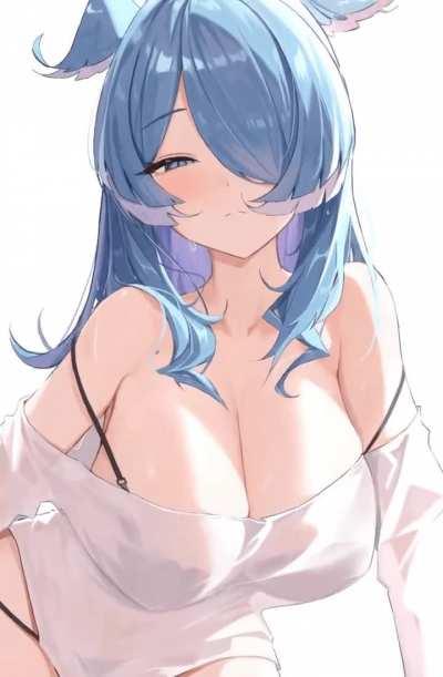 Elira's bouncing boobs