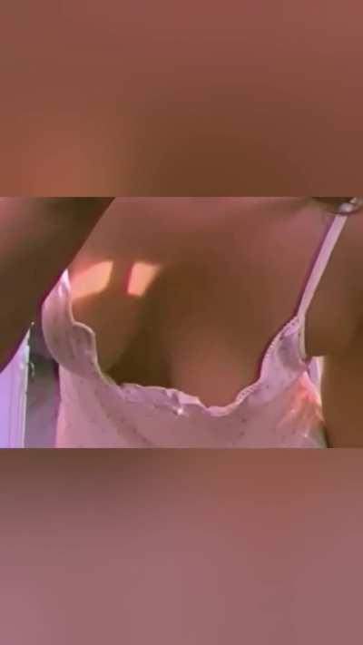 Millie insta-vid edited. . .