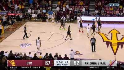 [Highlight] Despite Lebron saying his son could play for the Lakers now, Brony James gets showered with 