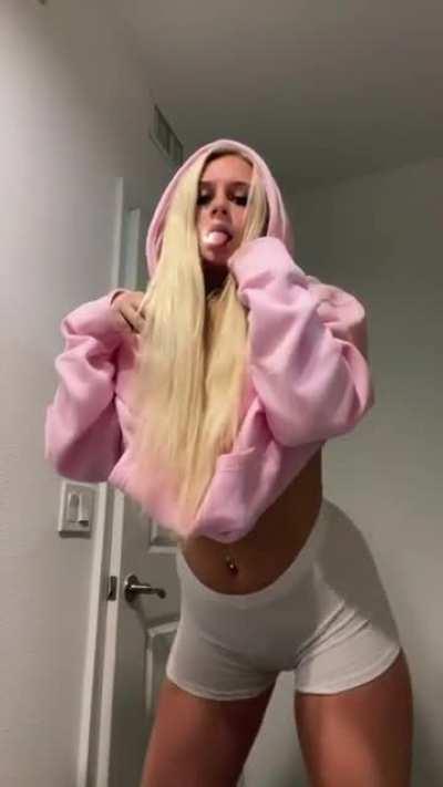 Giving Sis a run 4 her $?? What yall think?