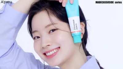 210922 apieu_japan Twitter Update - Sana and Dahyun for Apieu