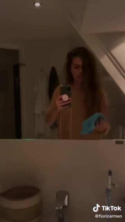 Insane editing skills @fioricarmen